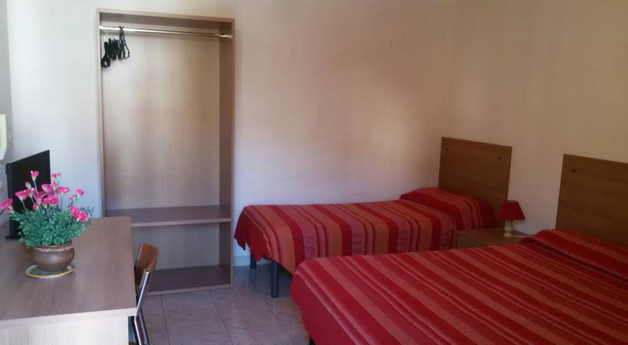 Hotel Pensione Cundari Taormina Exteriör bild