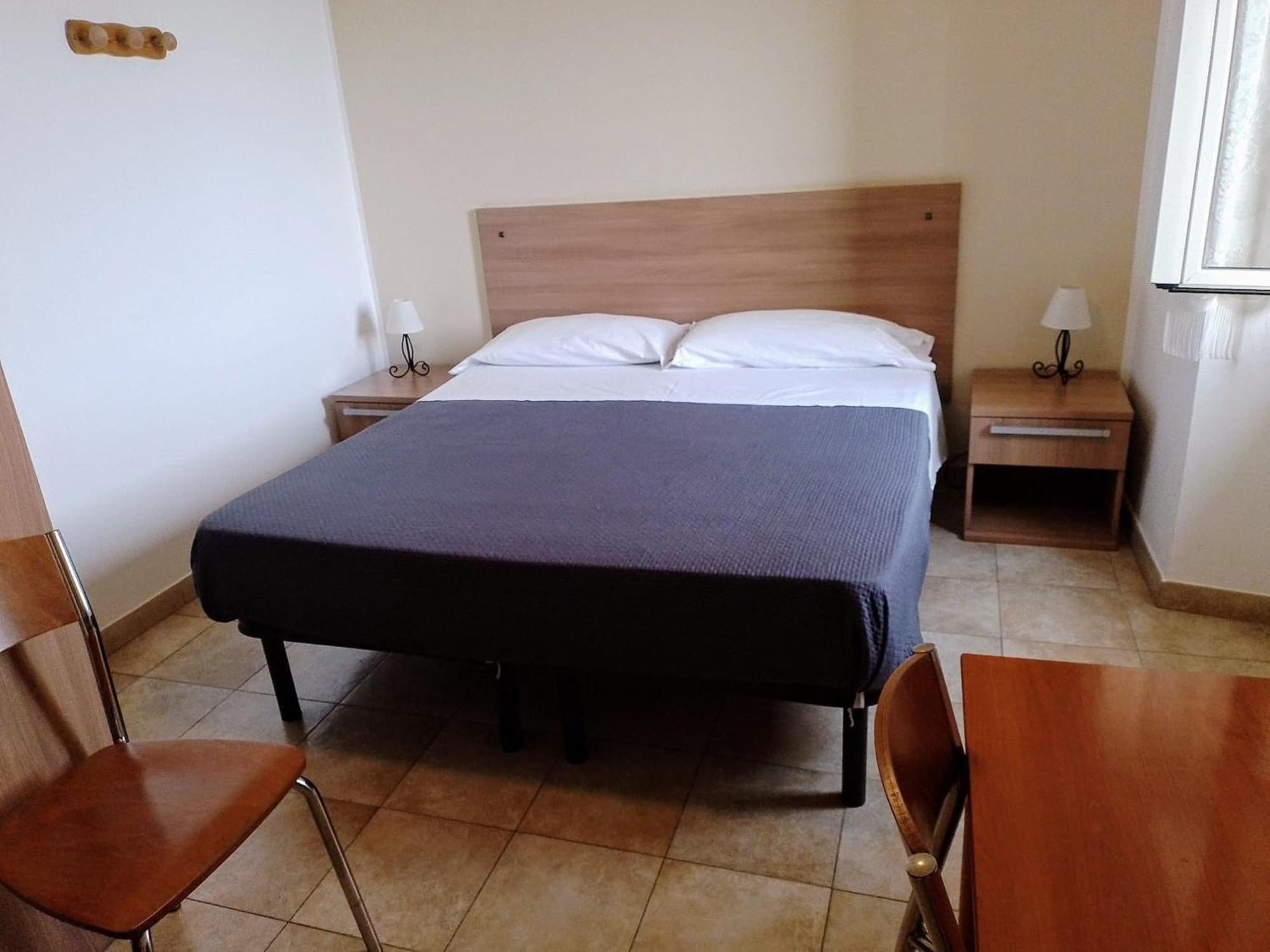 Hotel Pensione Cundari Taormina Exteriör bild