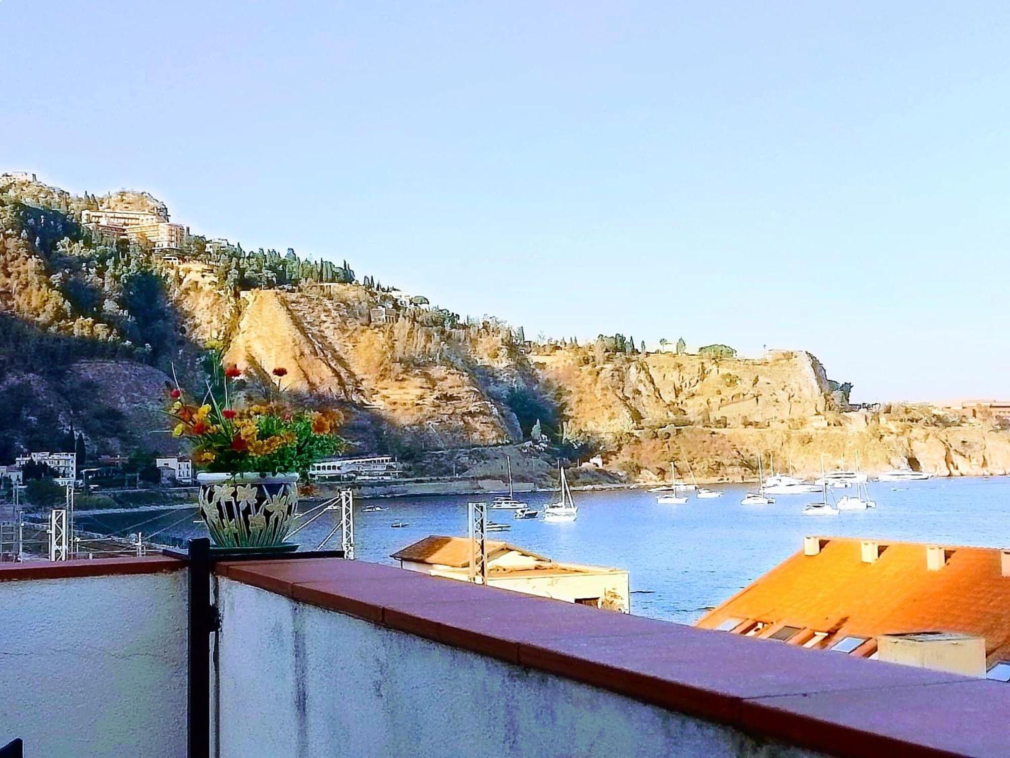 Hotel Pensione Cundari Taormina Exteriör bild