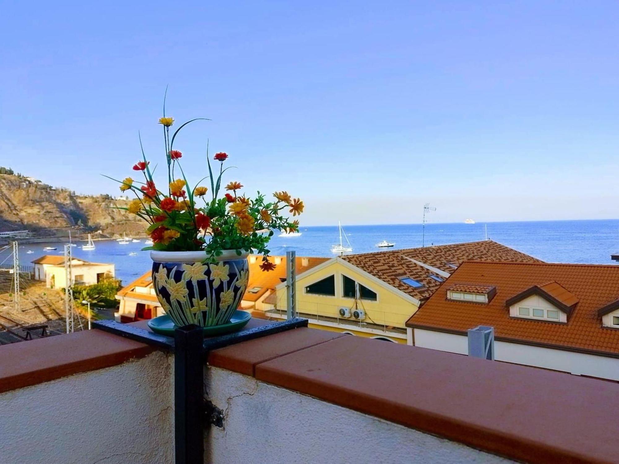 Hotel Pensione Cundari Taormina Exteriör bild